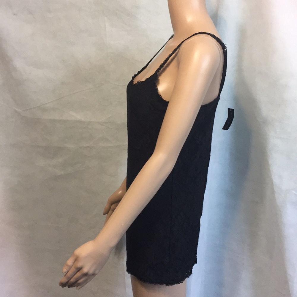 White House/Blaxk Market top - Picture 4 of 8